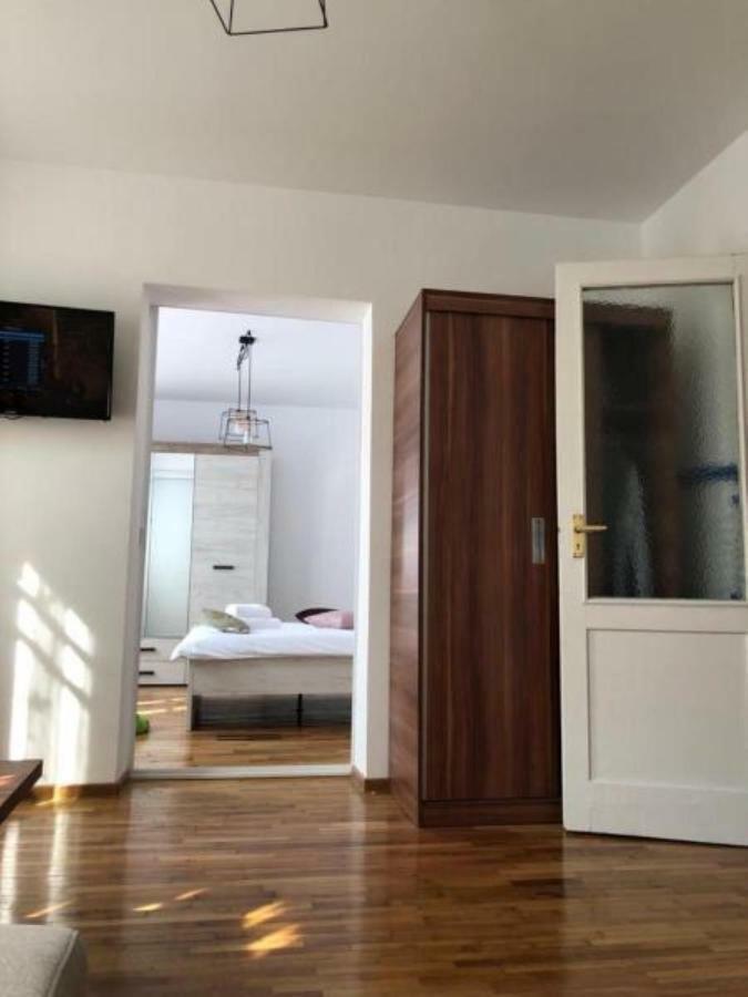Apartamento Casa Alise-Luise Braşov Exterior foto